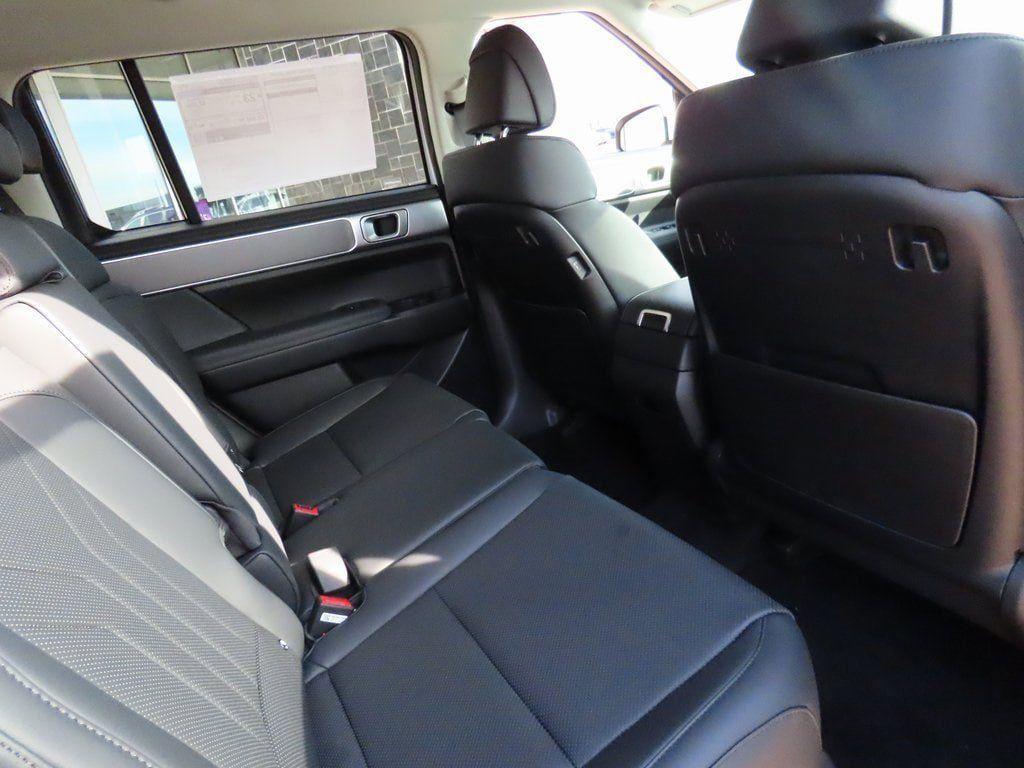 new 2025 Hyundai Santa Fe car, priced at $40,460