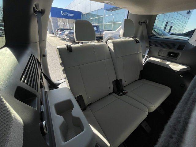 new 2025 Hyundai SANTA FE HEV car, priced at $45,725
