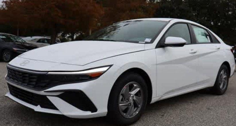 new 2025 Hyundai Elantra car, priced at $25,144
