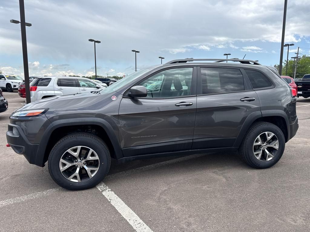 used 2014 Jeep Cherokee car, priced at $10,689