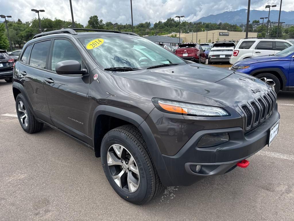 used 2014 Jeep Cherokee car, priced at $10,689