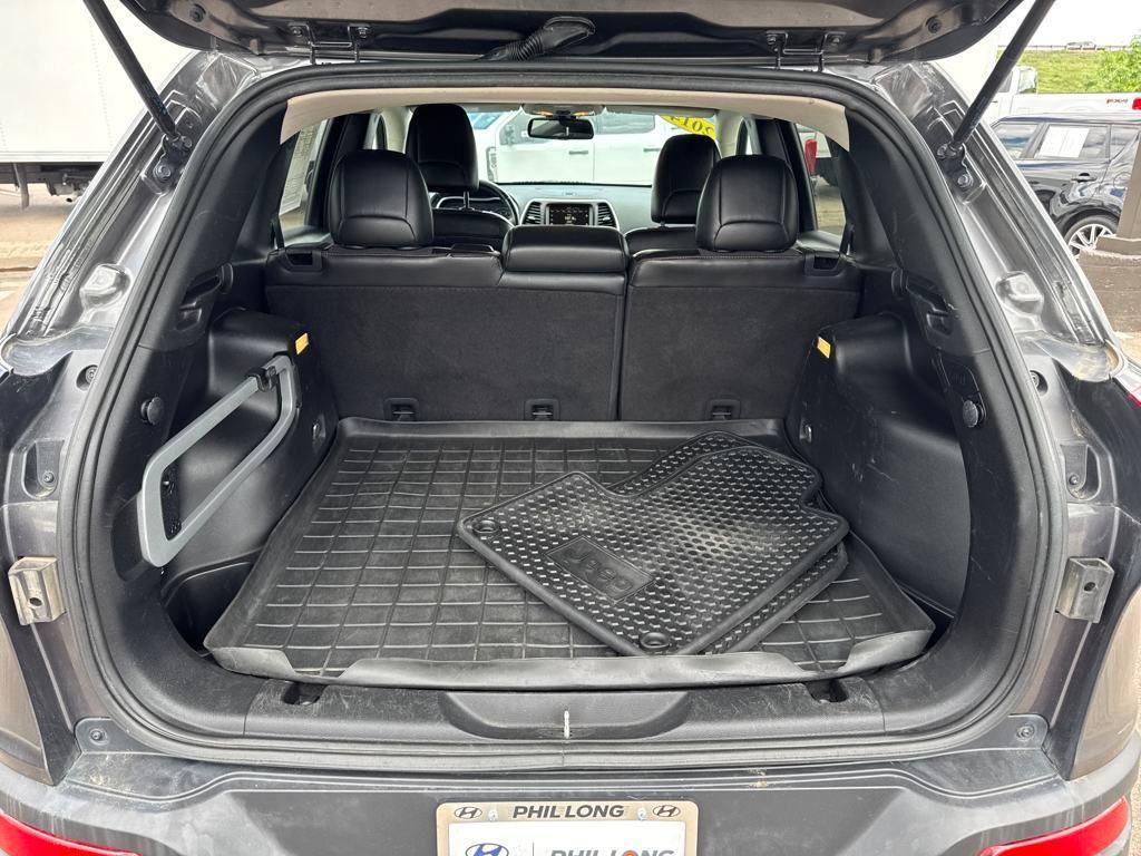 used 2014 Jeep Cherokee car, priced at $10,689