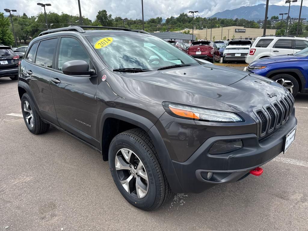 used 2014 Jeep Cherokee car, priced at $10,689