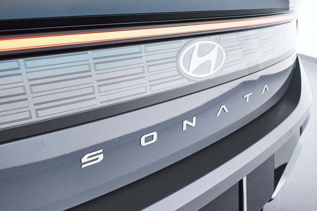 new 2025 Hyundai Sonata Hybrid car, priced at $37,260