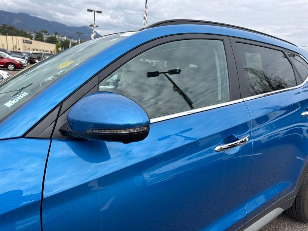 used 2010 Honda Insight car, priced at $3,477