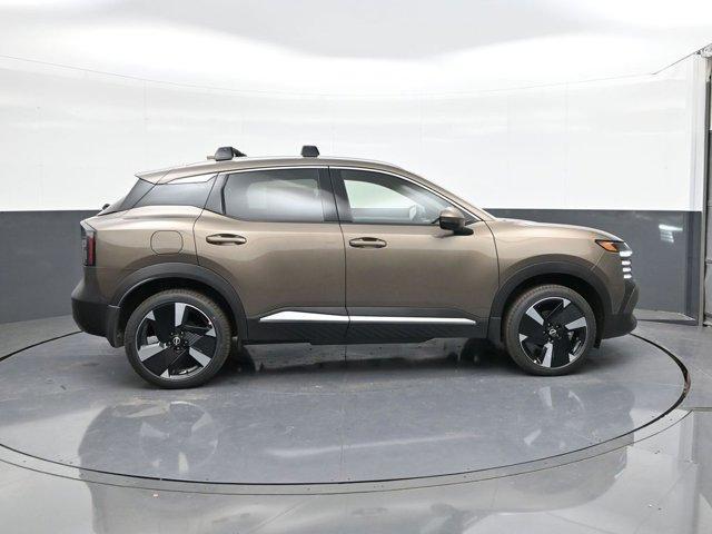 new 2025 Nissan Kicks car, priced at $27,613