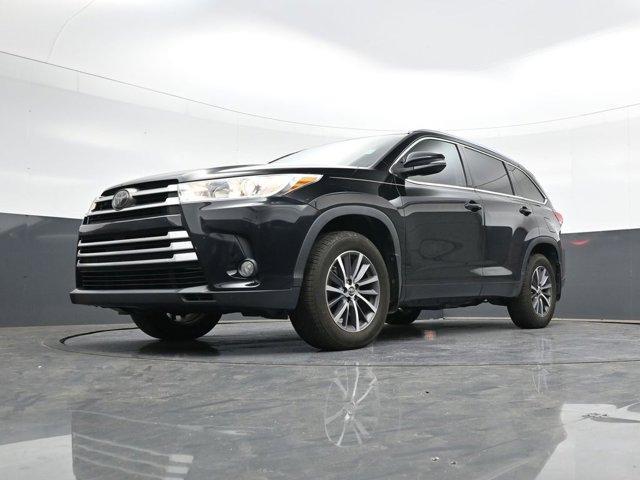 used 2018 Toyota Highlander car, priced at $20,832