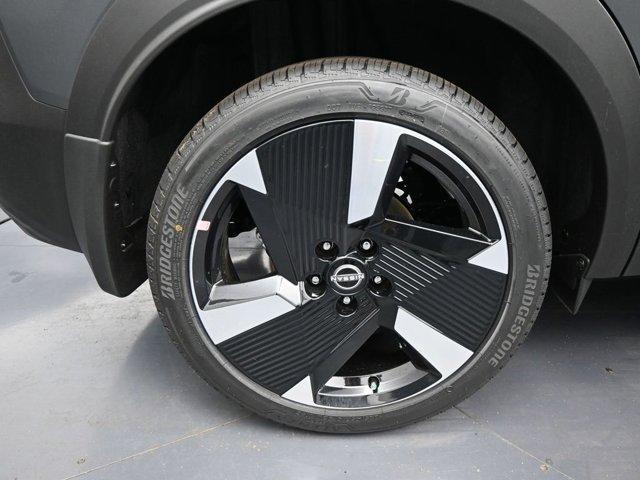 new 2025 Nissan Kicks car, priced at $27,613