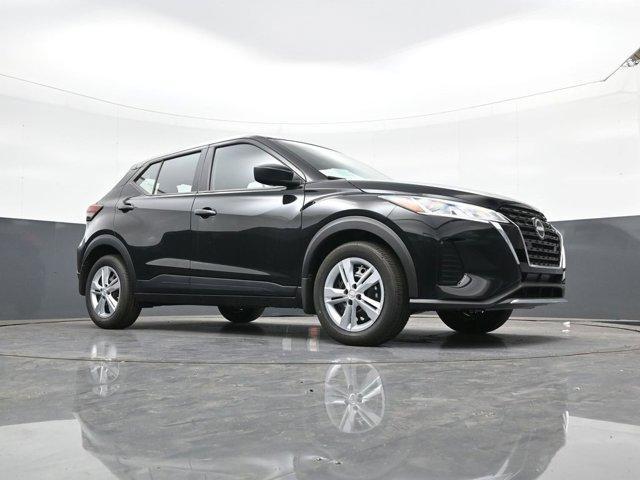 new 2025 Nissan Kicks Play car, priced at $23,141