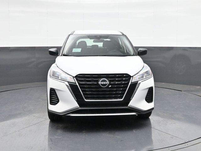 new 2025 Nissan Kicks Play car, priced at $23,141