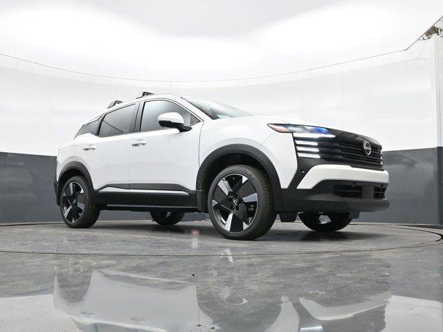 new 2025 Nissan Kicks car, priced at $28,118