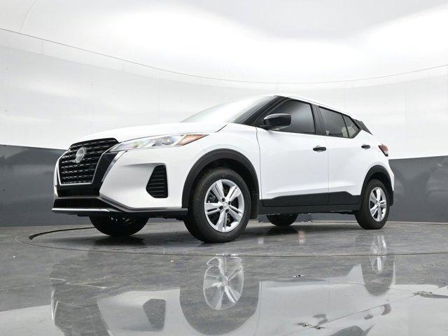 new 2025 Nissan Kicks Play car, priced at $23,141