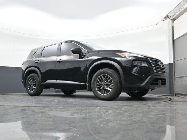used 2025 Nissan Rogue car, priced at $26,552
