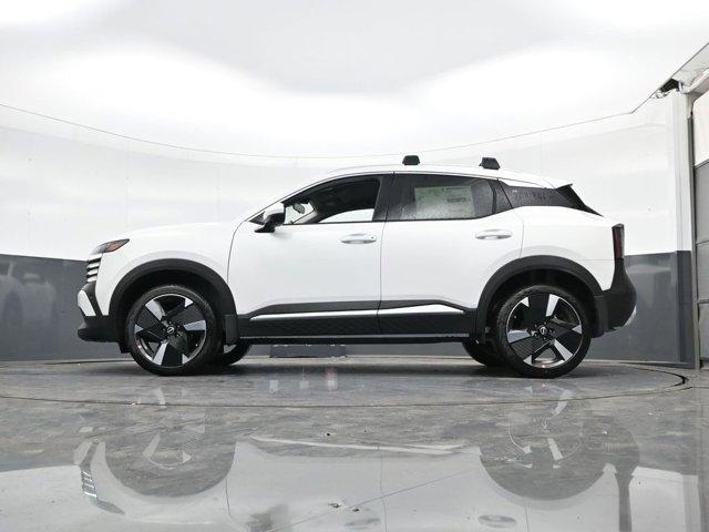new 2025 Nissan Kicks car, priced at $28,015