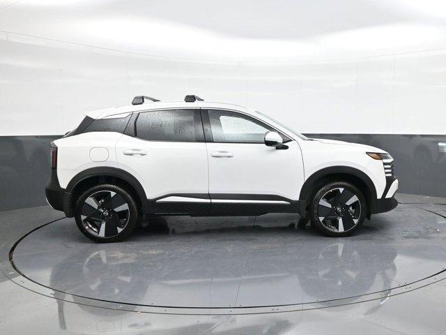 new 2025 Nissan Kicks car, priced at $28,015
