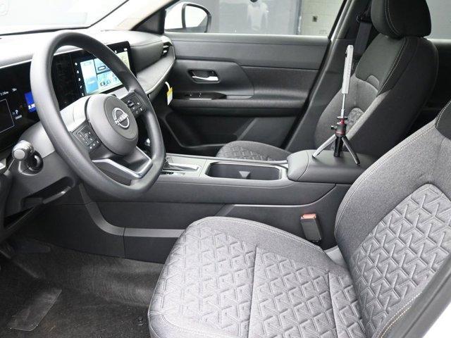 new 2025 Nissan Kicks car, priced at $25,281