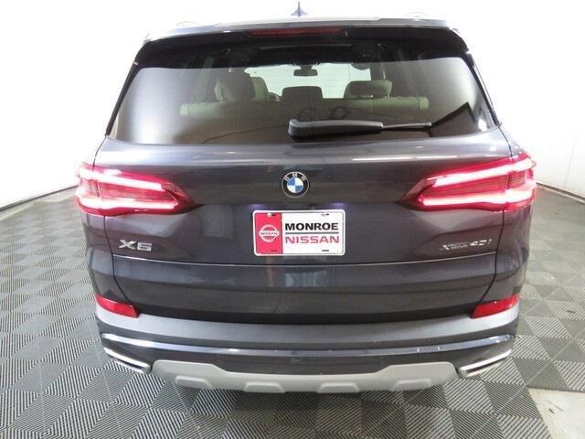 used 2021 BMW X5 car, priced at $38,775