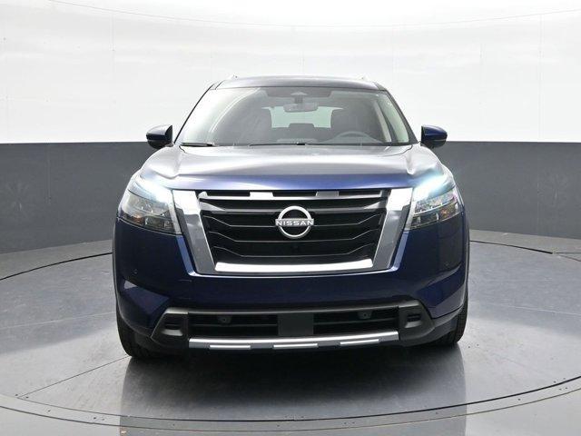 new 2025 Nissan Pathfinder car, priced at $39,583