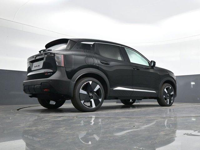 new 2025 Nissan Kicks car, priced at $28,704