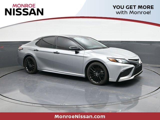 used 2022 Toyota Camry Hybrid car, priced at $26,470