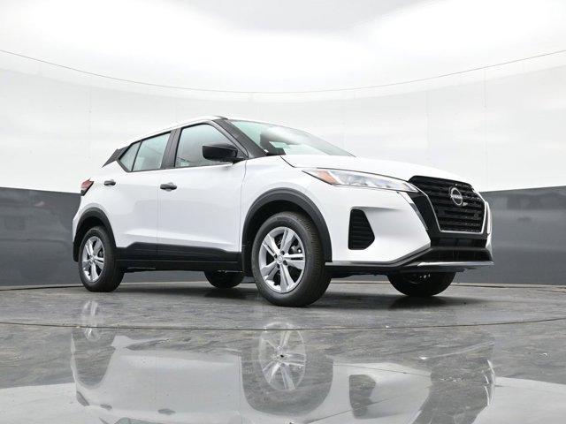 new 2025 Nissan Kicks Play car, priced at $23,141