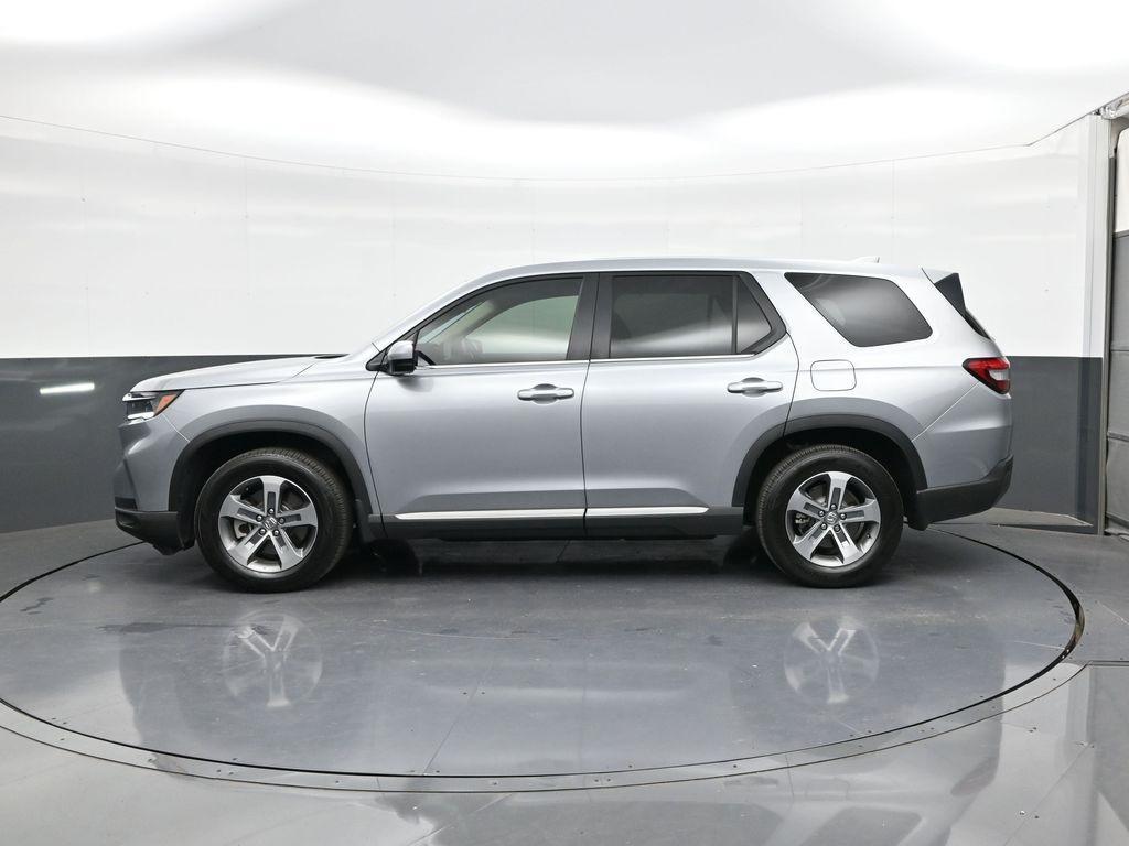 used 2025 Honda Pilot car, priced at $39,190