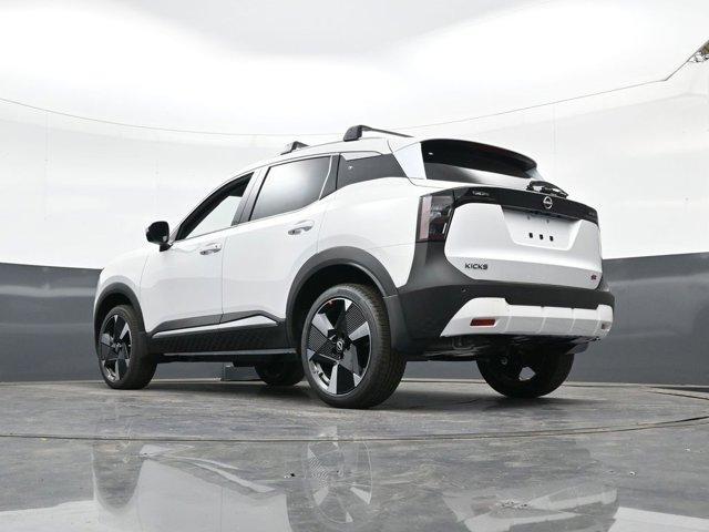 new 2025 Nissan Kicks Play car, priced at $23,141