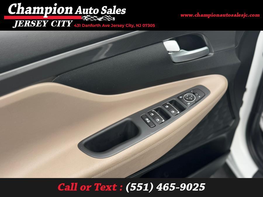 used 2023 Hyundai Santa Fe car, priced at $16,995