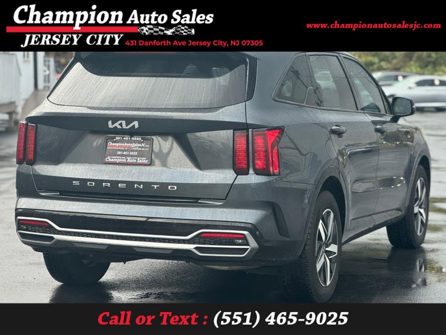 used 2022 Kia Sorento car, priced at $23,313