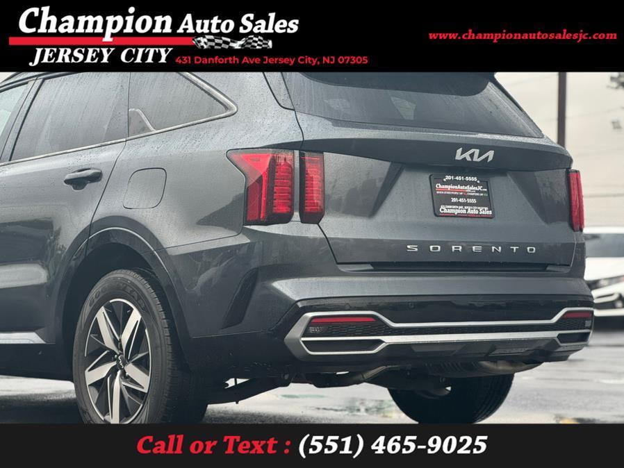 used 2022 Kia Sorento car, priced at $23,313