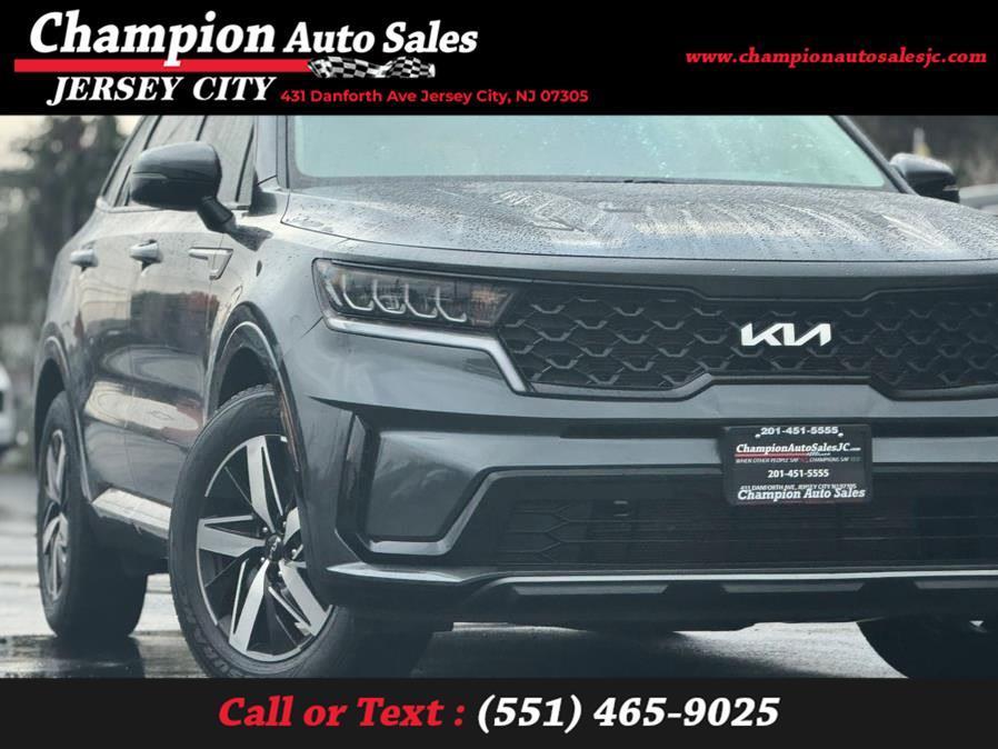 used 2022 Kia Sorento car, priced at $23,313