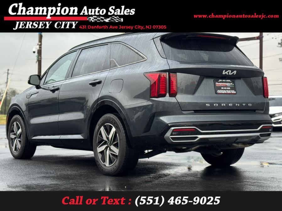 used 2022 Kia Sorento car, priced at $23,313