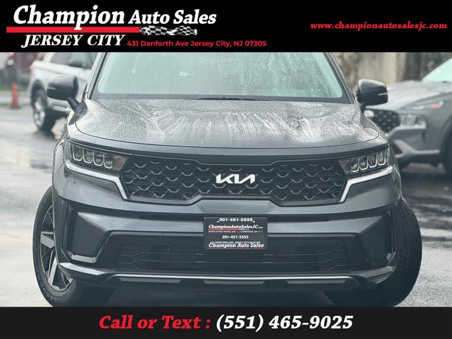used 2022 Kia Sorento car, priced at $23,313