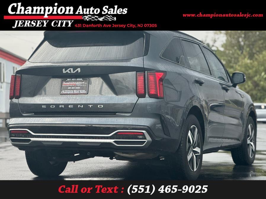 used 2022 Kia Sorento car, priced at $23,313