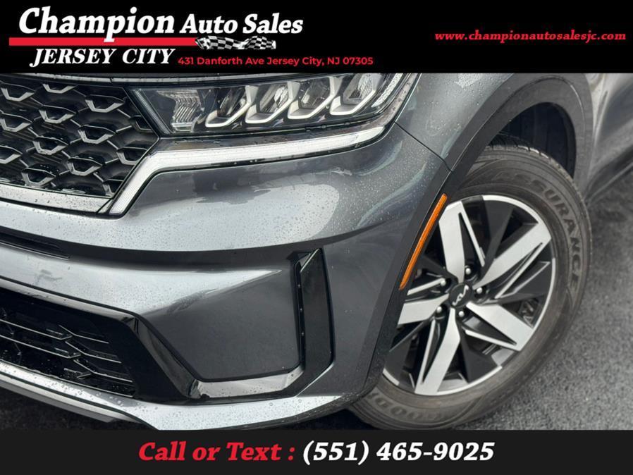 used 2022 Kia Sorento car, priced at $23,313