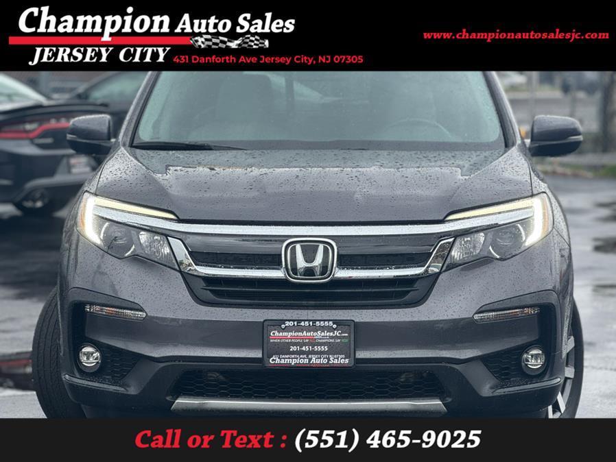 used 2022 Honda Pilot car, priced at $27,495