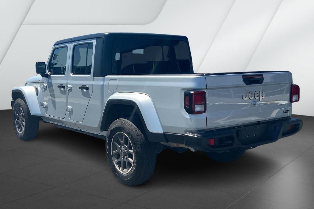 used 2023 Jeep Gladiator car, priced at $34,875
