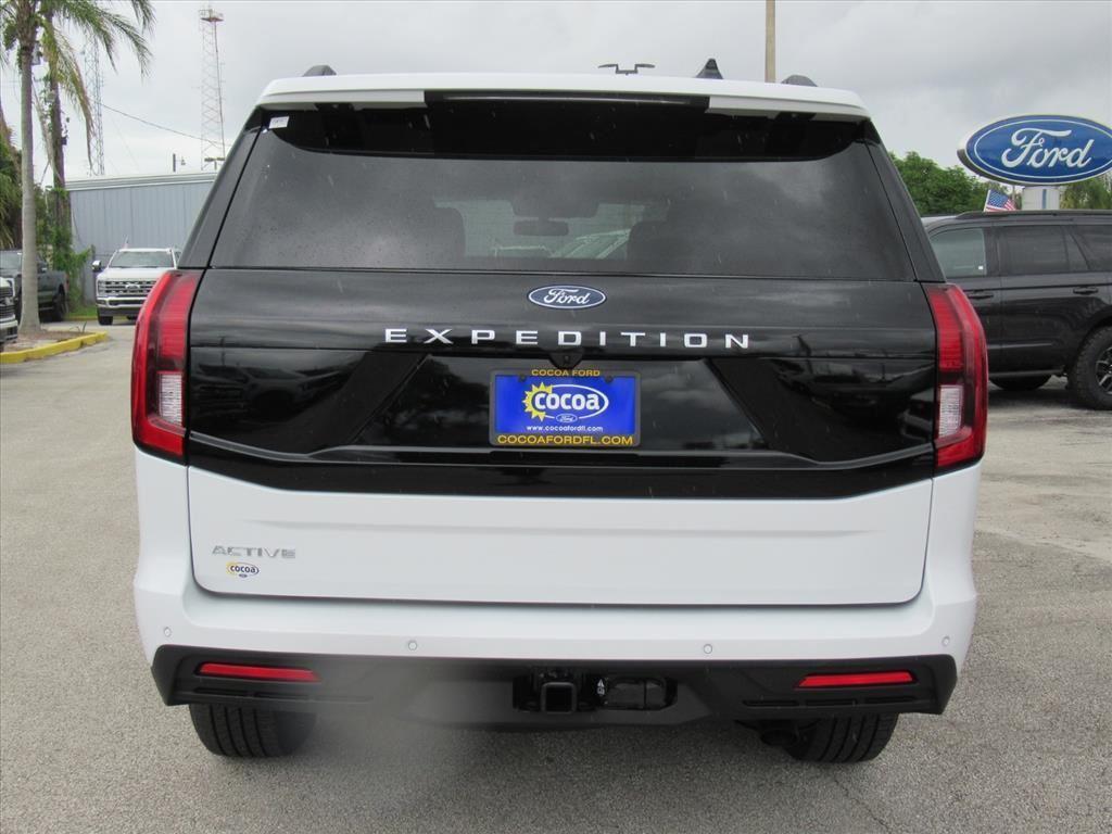new 2025 Ford Expedition car, priced at $69,840