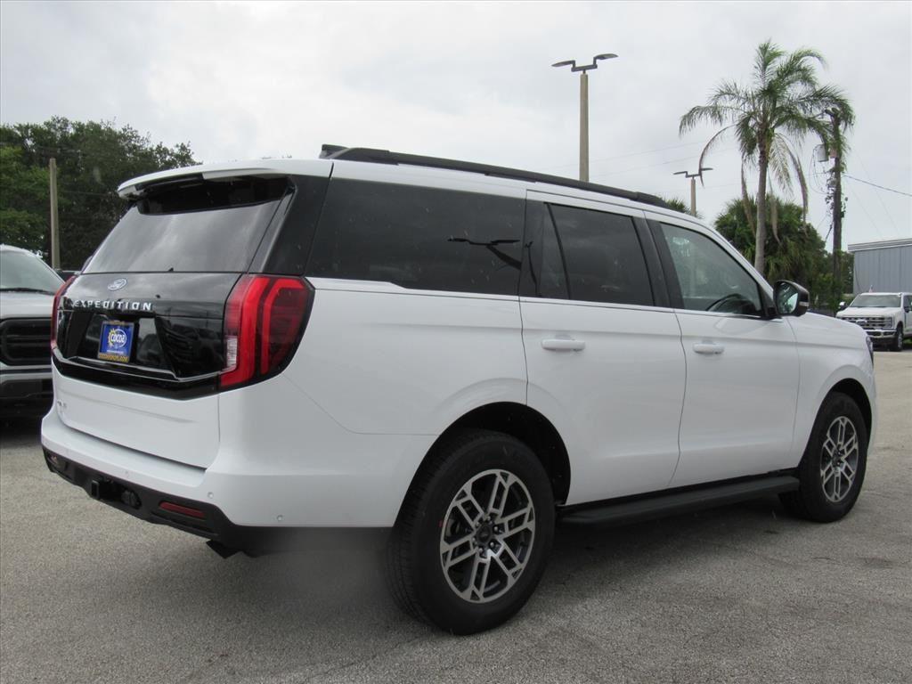 new 2025 Ford Expedition car, priced at $69,840