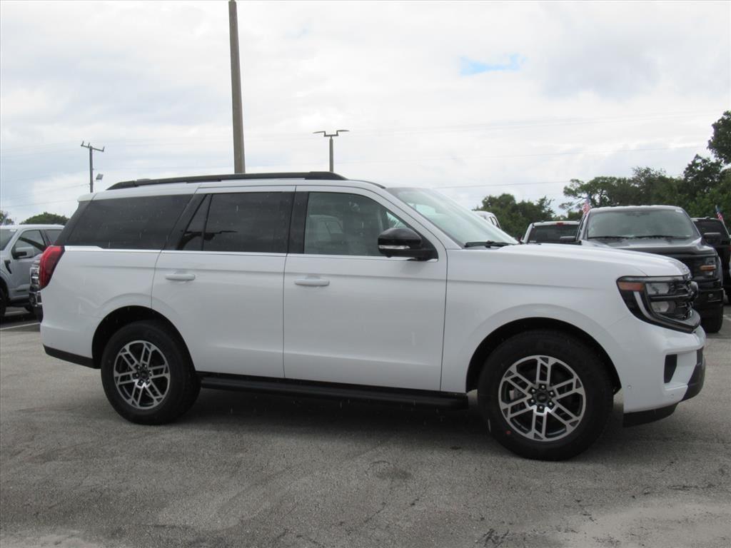 new 2025 Ford Expedition car, priced at $69,840