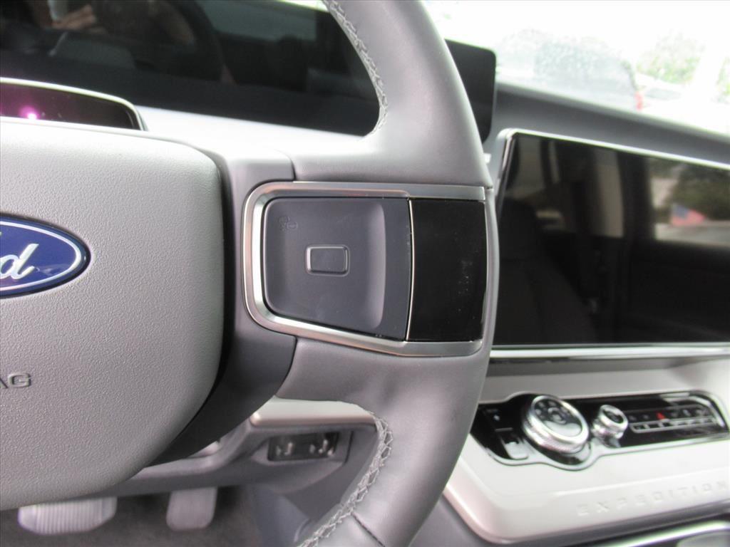 new 2025 Ford Expedition car, priced at $69,840