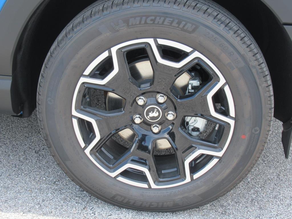 new 2025 Ford Bronco Sport car, priced at $37,015