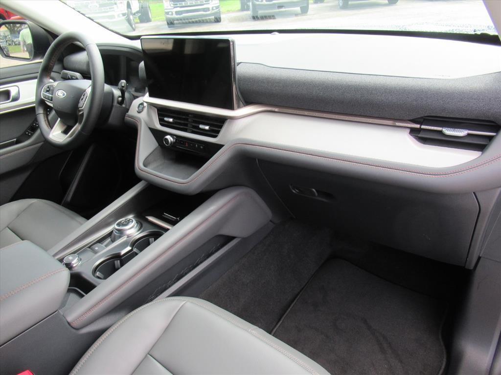 new 2025 Ford Explorer car, priced at $41,057