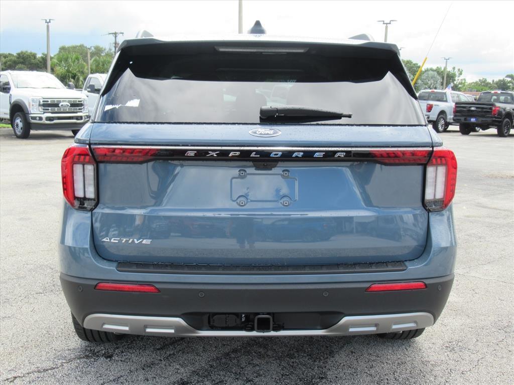 new 2025 Ford Explorer car, priced at $41,057