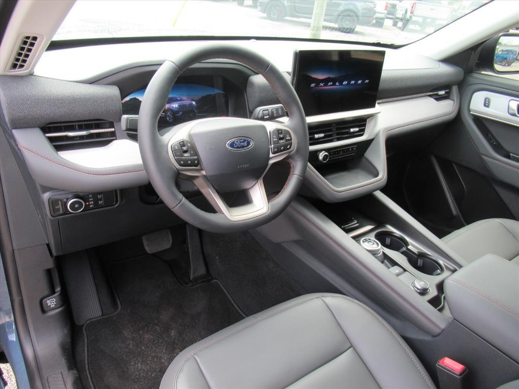 new 2025 Ford Explorer car, priced at $41,057