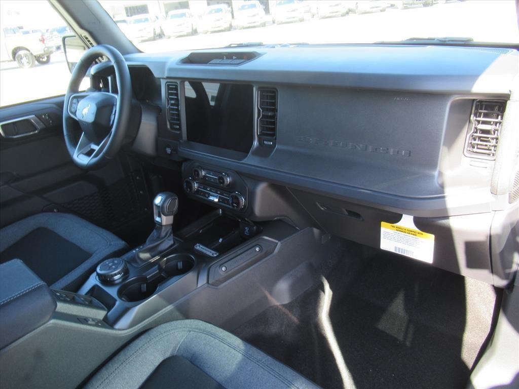 new 2025 Ford Bronco car, priced at $45,025