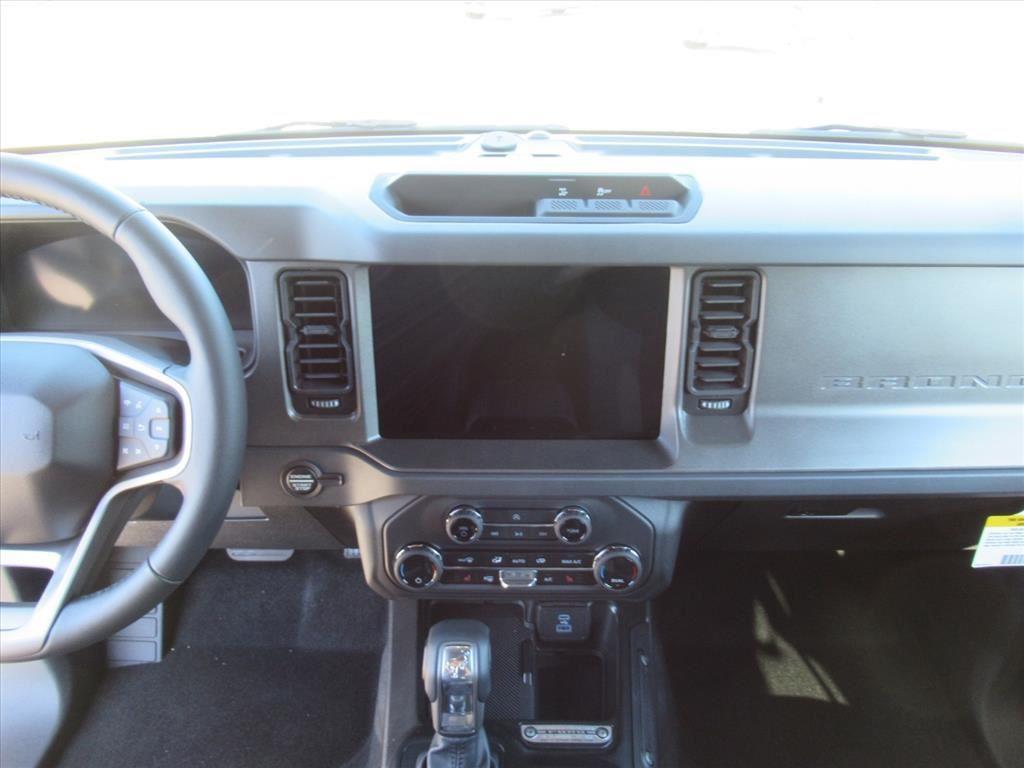 new 2025 Ford Bronco car, priced at $45,025