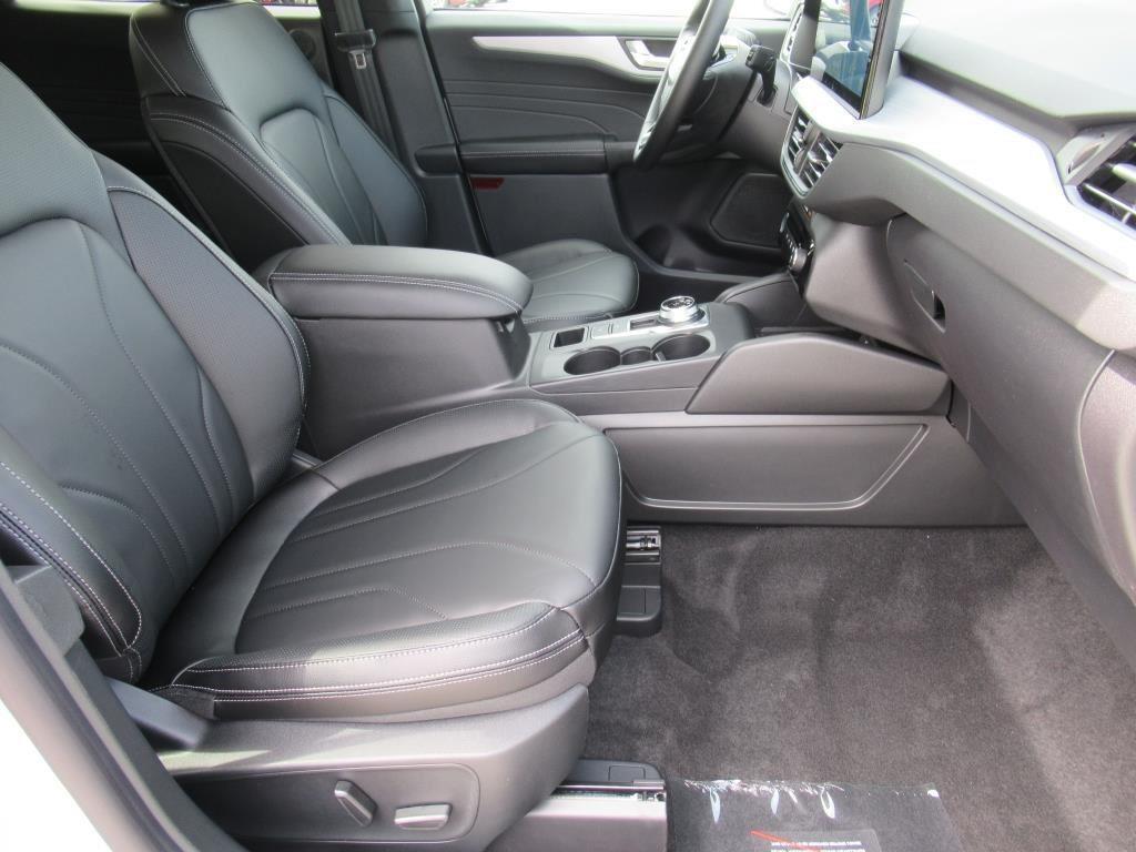 new 2025 Ford Escape PHEV car, priced at $33,467