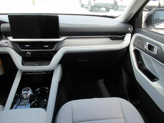 new 2025 Ford Explorer car, priced at $47,955