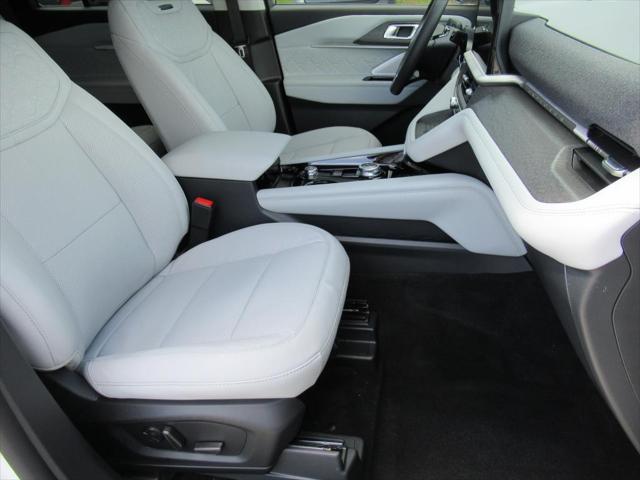 new 2025 Ford Explorer car, priced at $47,955
